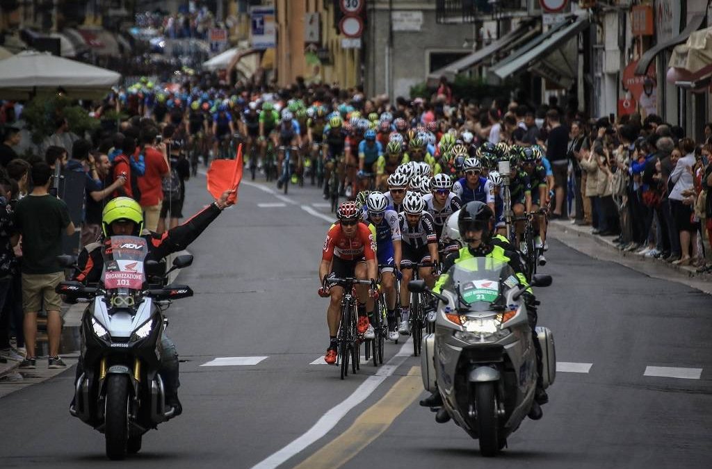 Martedì 11 maggio il Giro d’Italia attraversa Parma: il dettaglio del percorso e i divieti in vigore
